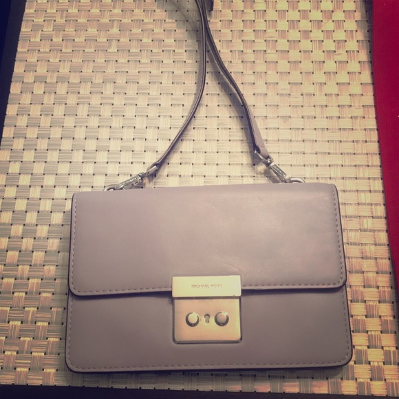 Michael Kors Handbags - Lilac MK messenger bag with thin shoulder strap